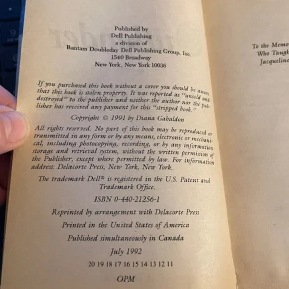 Outlander by Diana Gabaldon-Vintage 1991 1st Edition Paperback - Picture 4 of 4